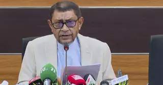 ভুয়া চিকিৎসক দিয়ে অস্ত্রোপচারের অভিযোগ, ডক্টরস কেয়ার সিলগালার নির্দেশ